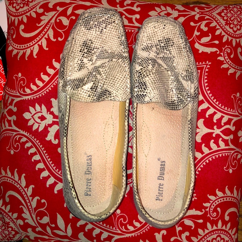 Pierre Dumas Woman’s shoes